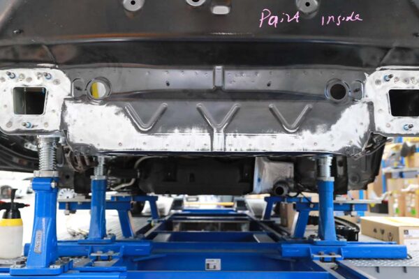 parramatta smash repair technology of car-o-liner service image